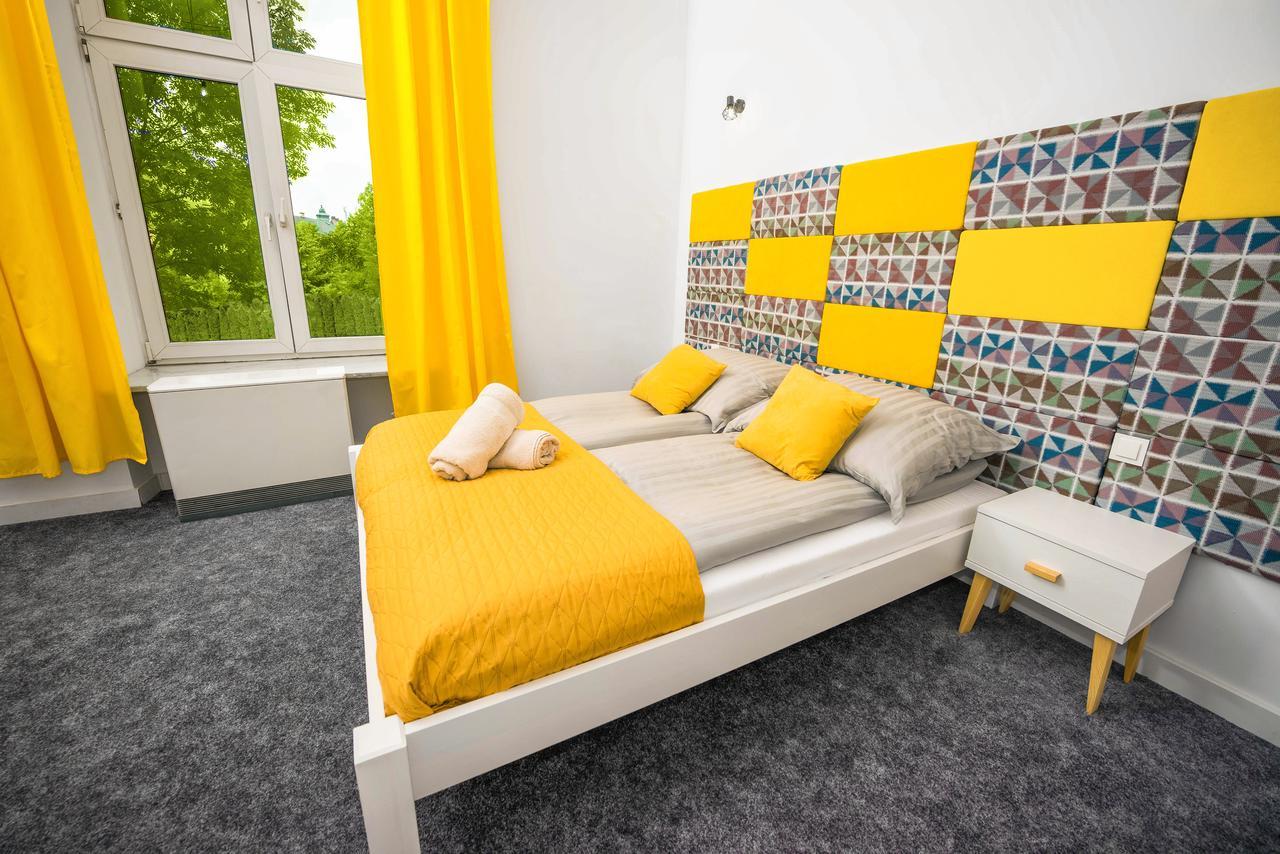 Luxaparts Kraków Exteriör bild