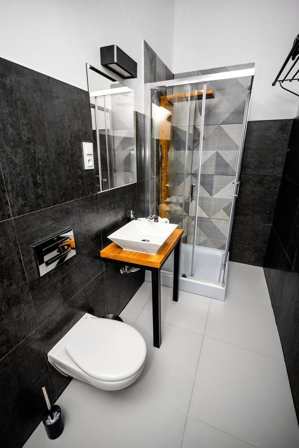 Luxaparts Kraków Exteriör bild