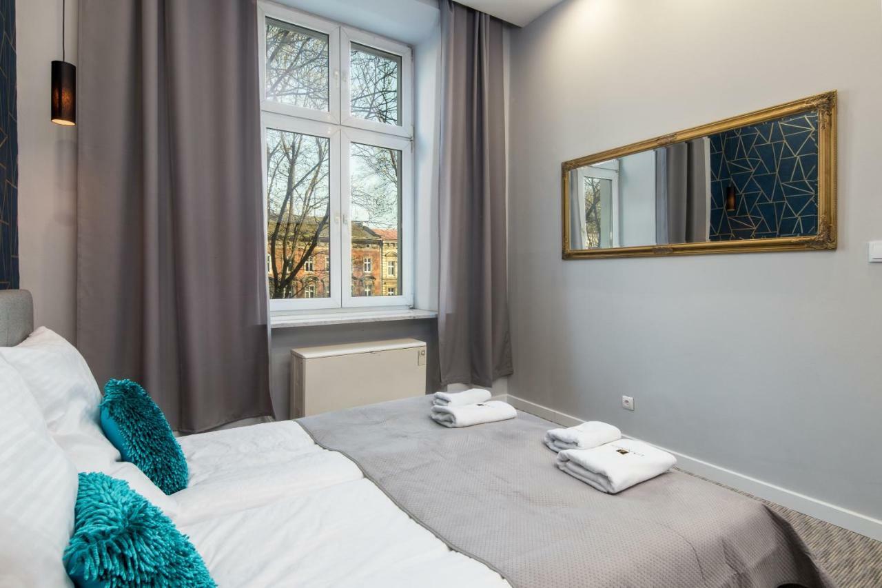 Luxaparts Kraków Exteriör bild