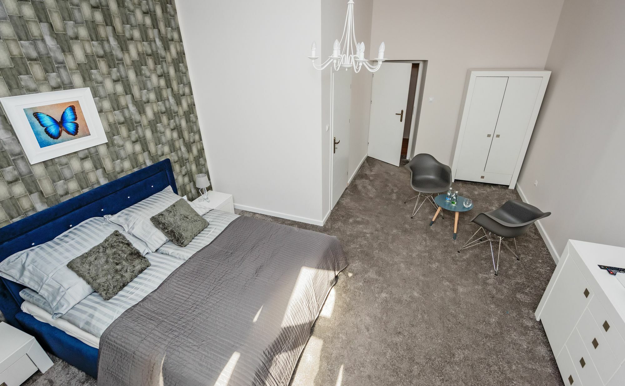 Luxaparts Kraków Exteriör bild
