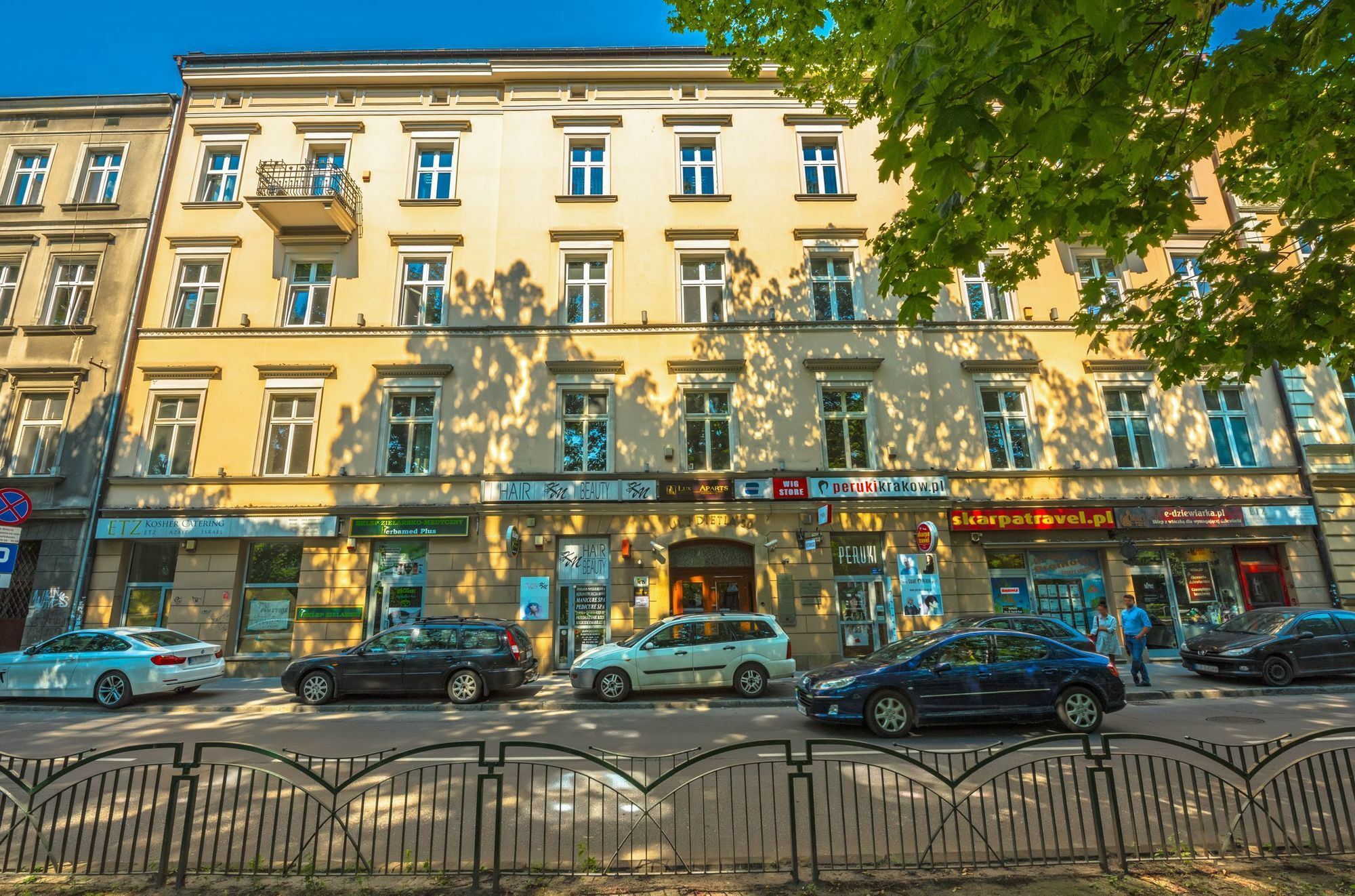 Luxaparts Kraków Exteriör bild